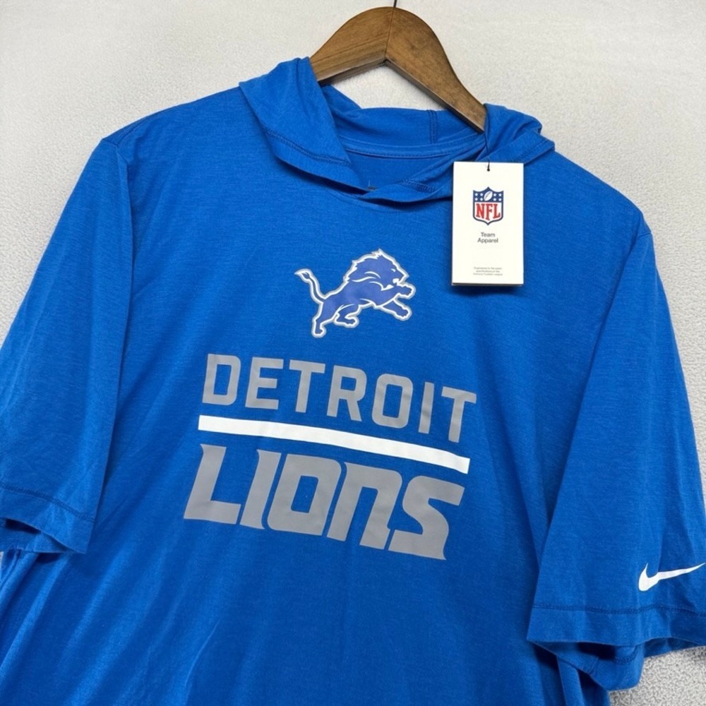 Detroit Lions Hoodie Shirt Men's Medium Blue Nike Dri Fit Graphic Spellout NEW